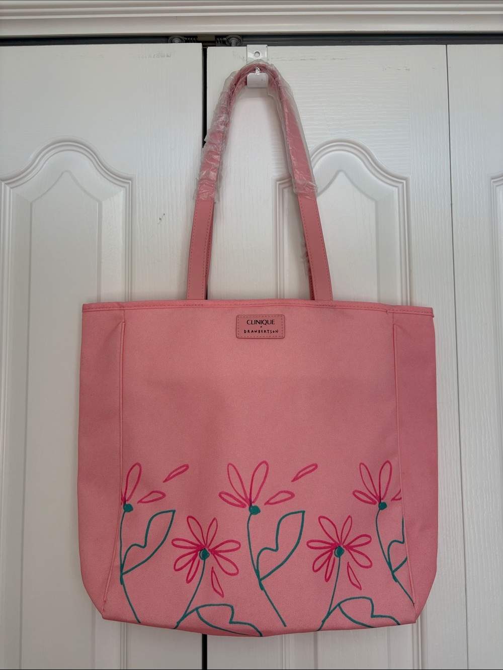 Clinique Drawbertson Pink Tote with Teal-Accented Floral Motif NWT